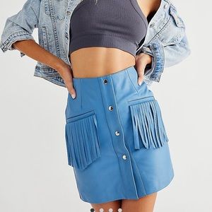 Understated Leather skirt small